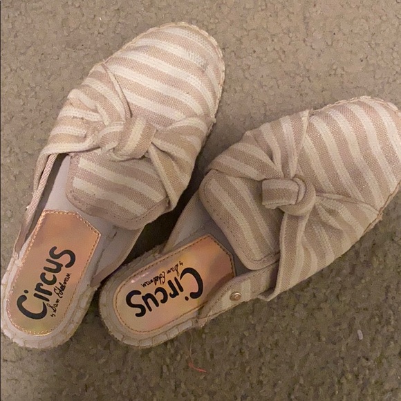 Circus by Sam Edelman Luciana Shoes - Picture 6 of 7